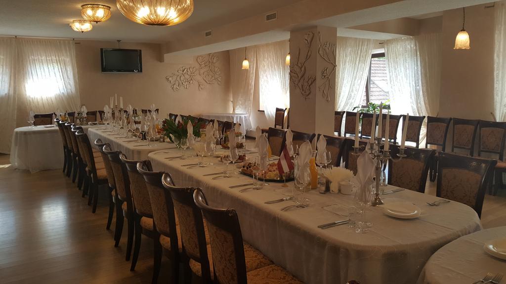 Gilija Hotel Šilutė Eksteriør billede